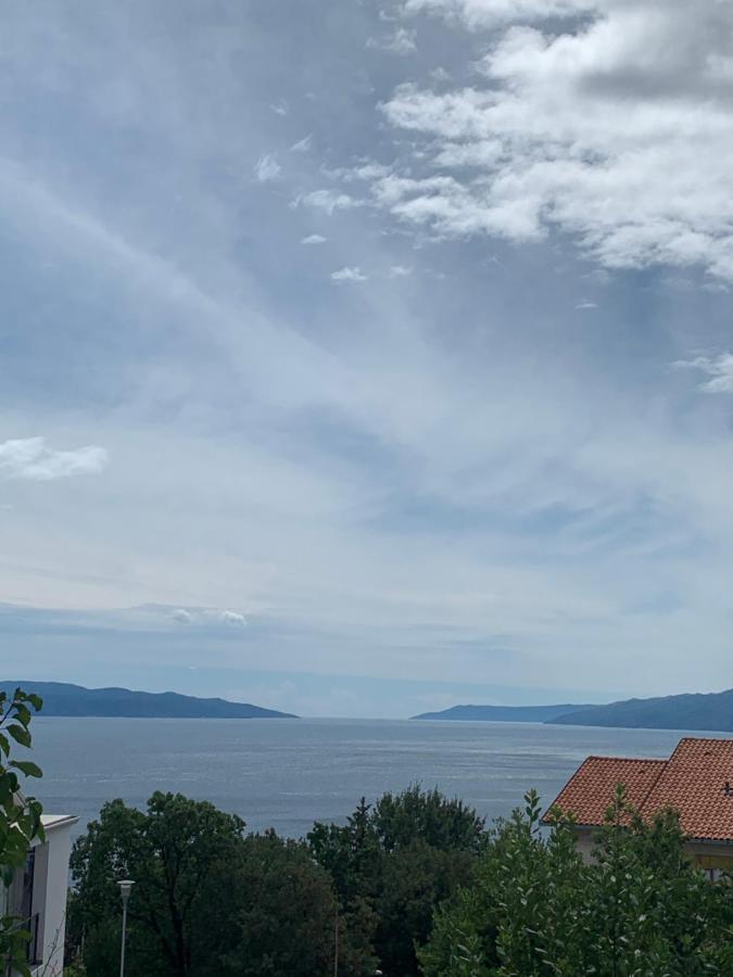 Deluxe Apartment Dora With A Private Parking, Terrace And See View Rijeka Exterior photo